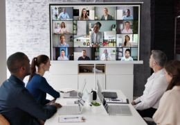 Comment organiser une réunion hybride avec Teams visioconférence ?